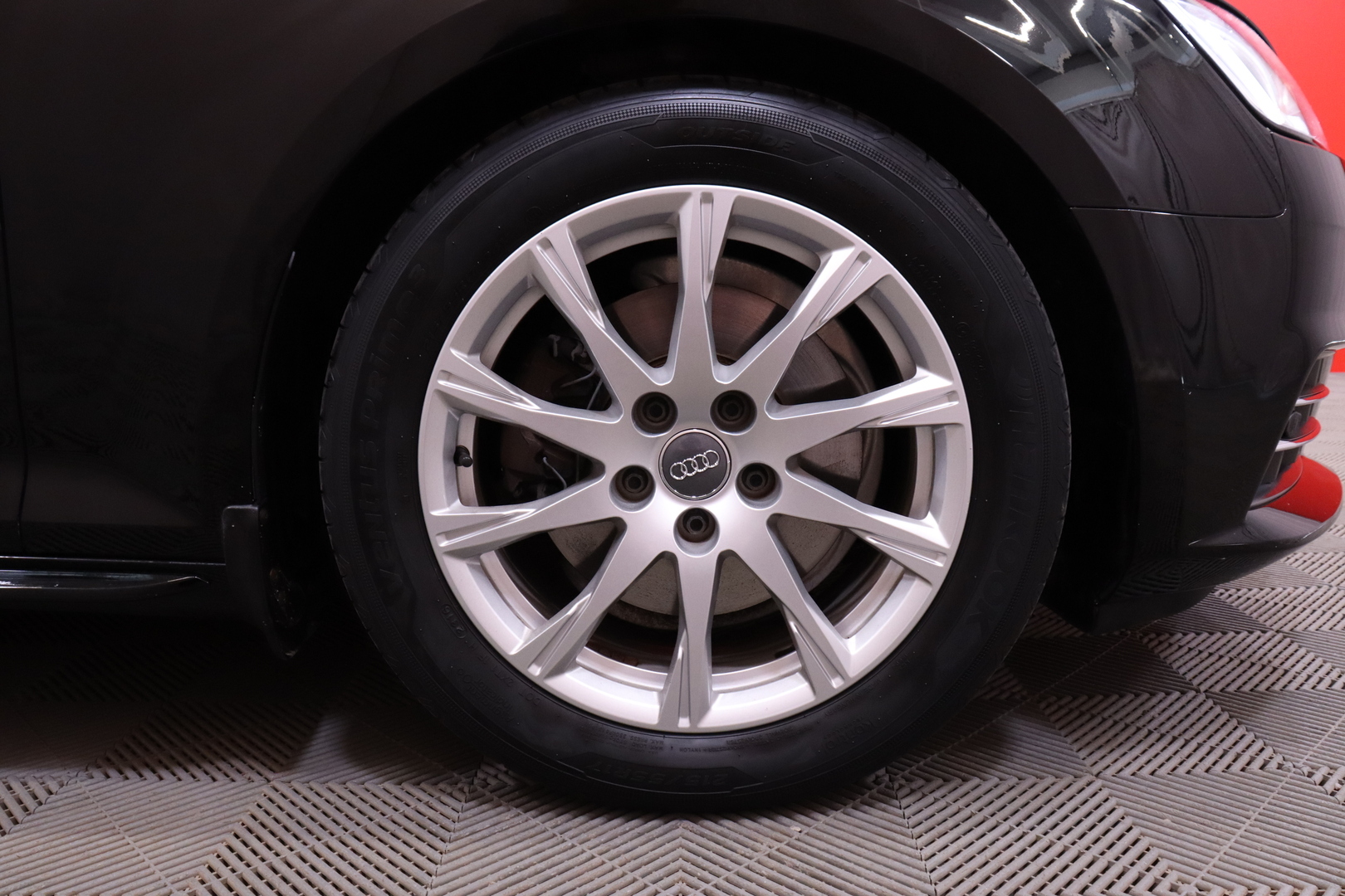 Audi - A4 - Sedan Business Sport 2,0 TFSI 140 kW - Sedan