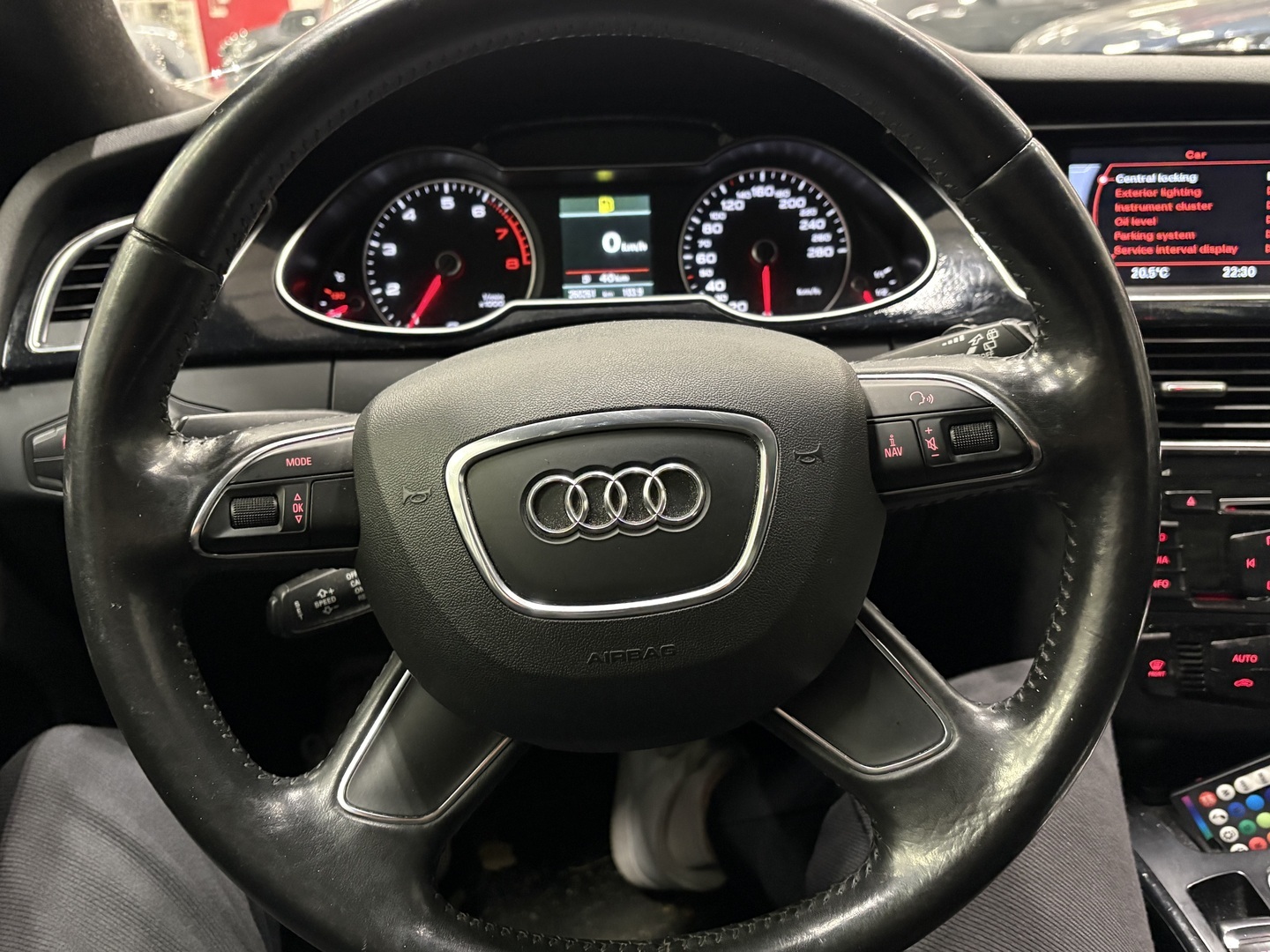 Audi - A4 - Avant Business 1,8 TFSI 125 kW multitronic - Farmari
