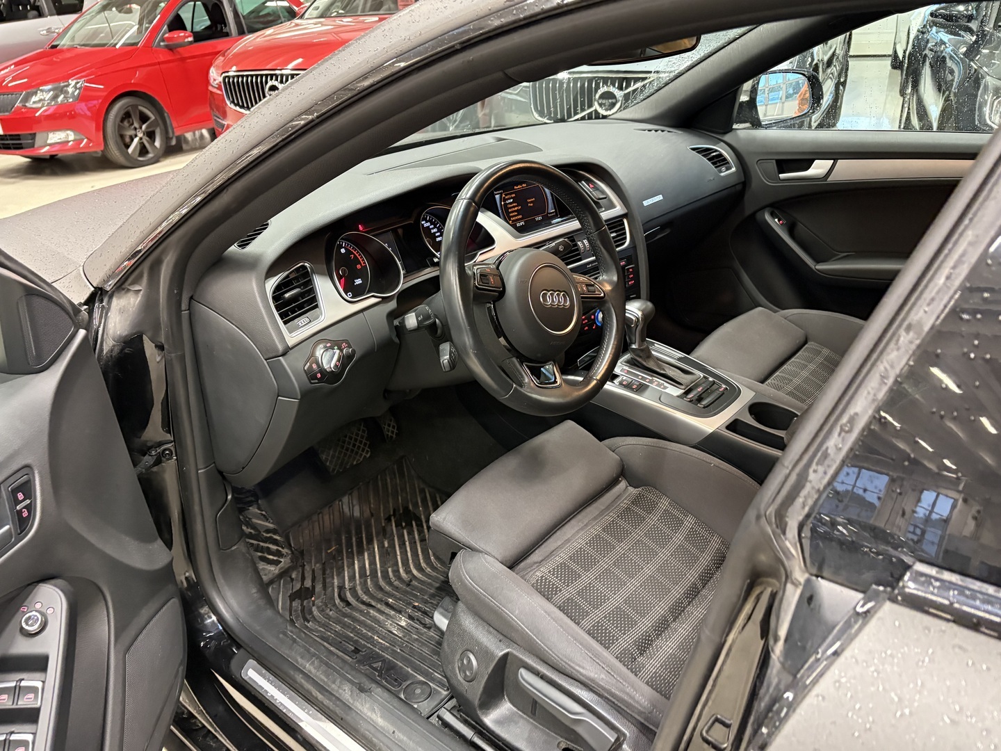 Audi - A5 - Sportback Business 2,0 TFSI 165 kW quattro S tronic-autom. - Viistoperä