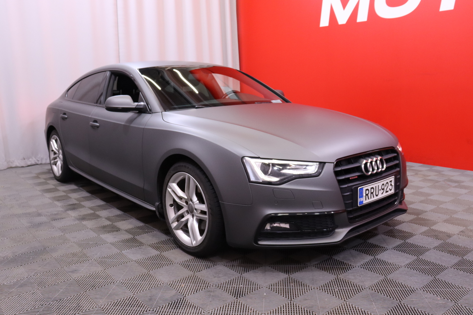 Audi - A5 - Sportback Business 2,0 TFSI 165 kW quattro S tronic-autom. - Viistoperä