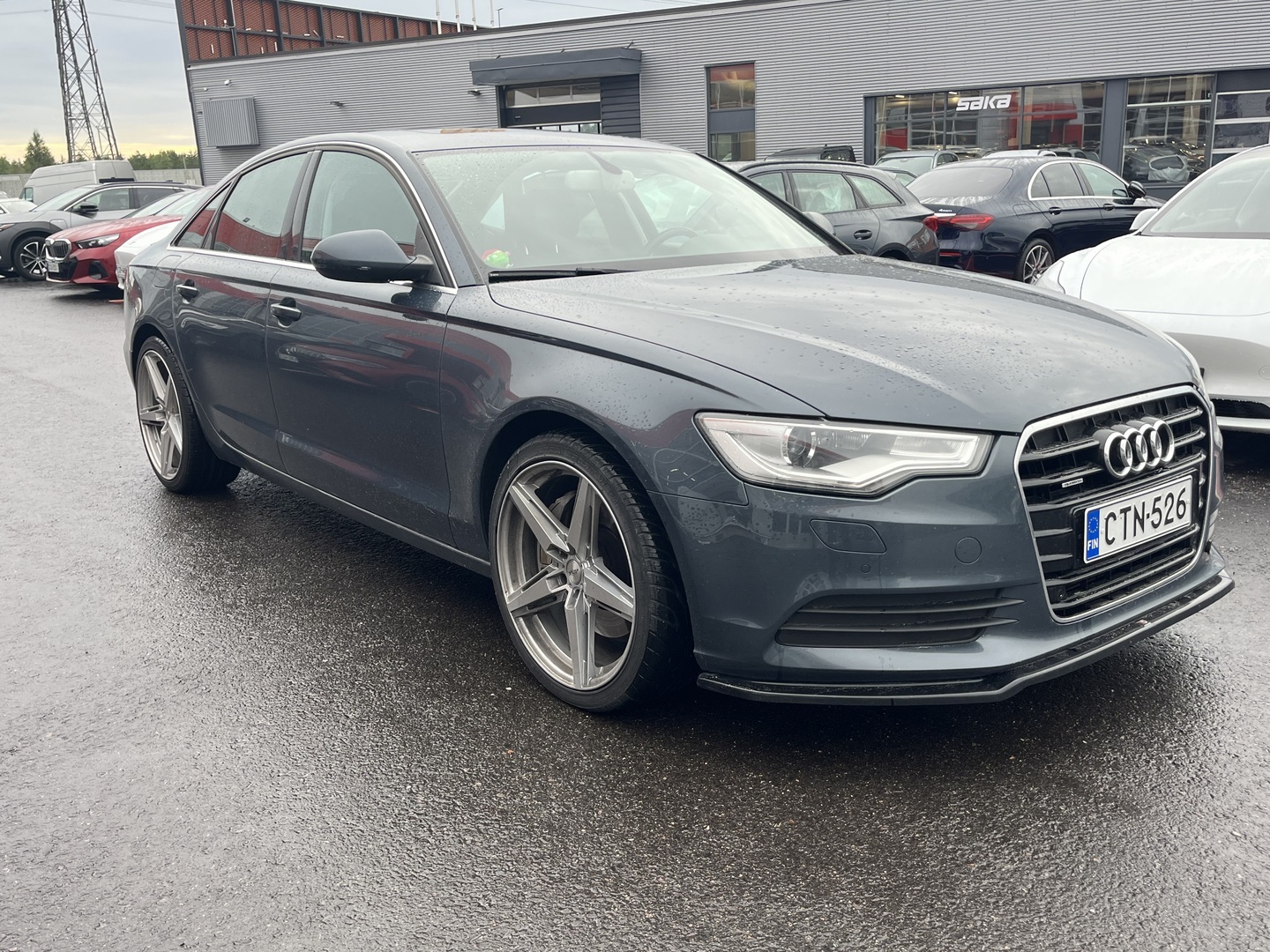 Audi - A6 - Sedan Business 3,0 V6 TFSI 220 kW quattro S tronic Start-Stop - Sedan
