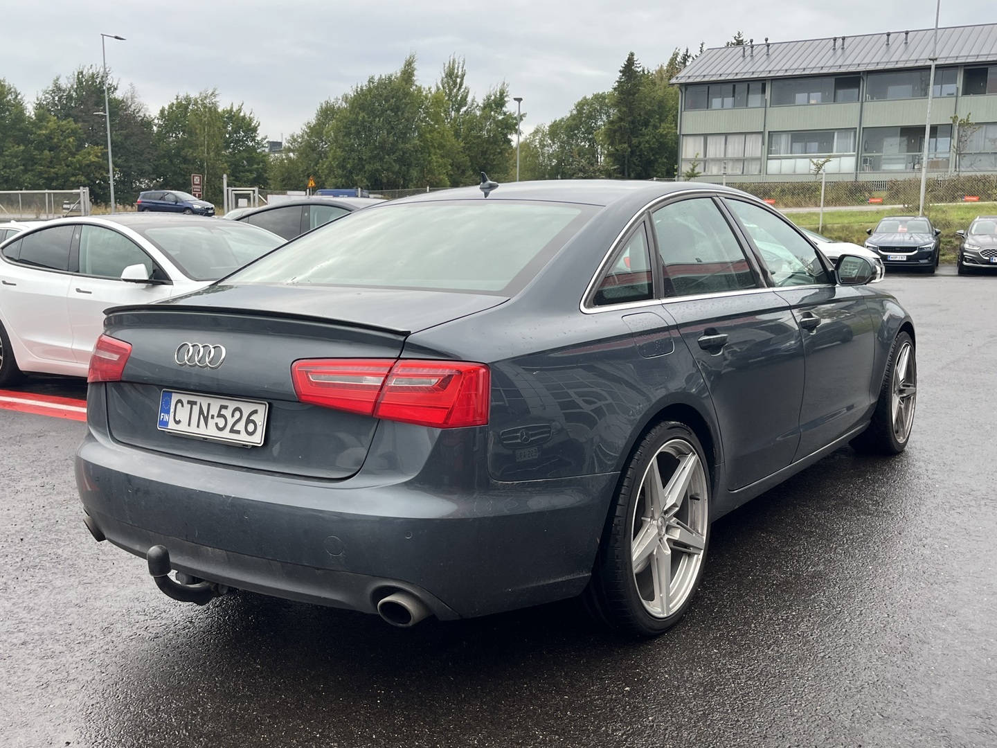 Audi - A6 - Sedan Business 3,0 V6 TFSI 220 kW quattro S tronic Start-Stop - Sedan