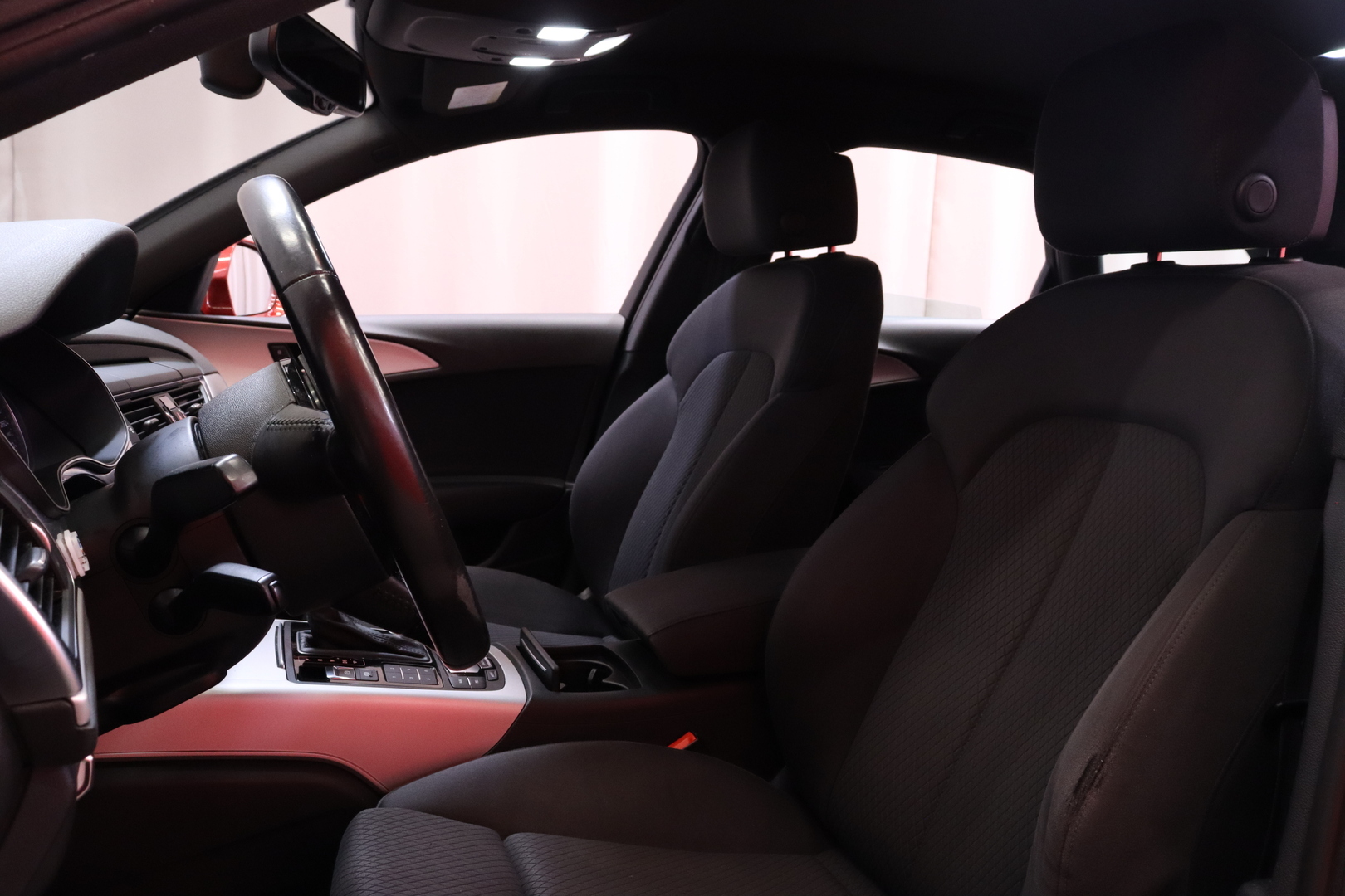 Audi - A6 - Avant Business Sport 2,0 TDI 140 kW ultra S tronic - Farmari
