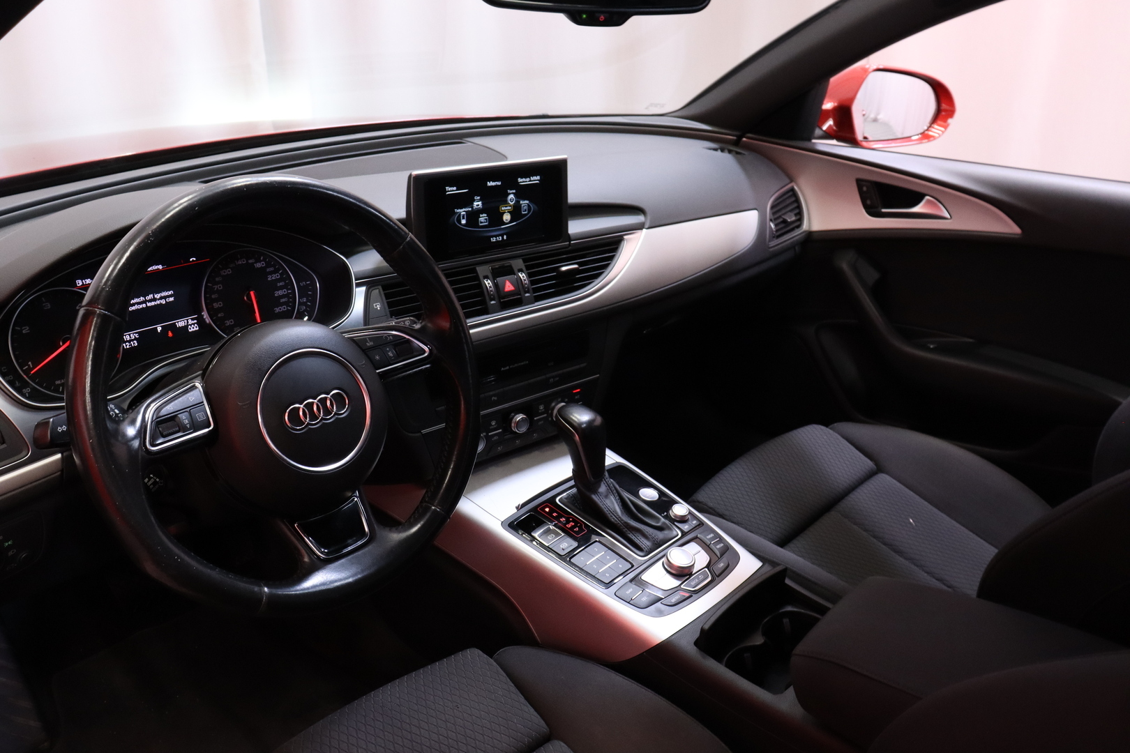 Audi - A6 - Avant Business Sport 2,0 TDI 140 kW ultra S tronic - Farmari