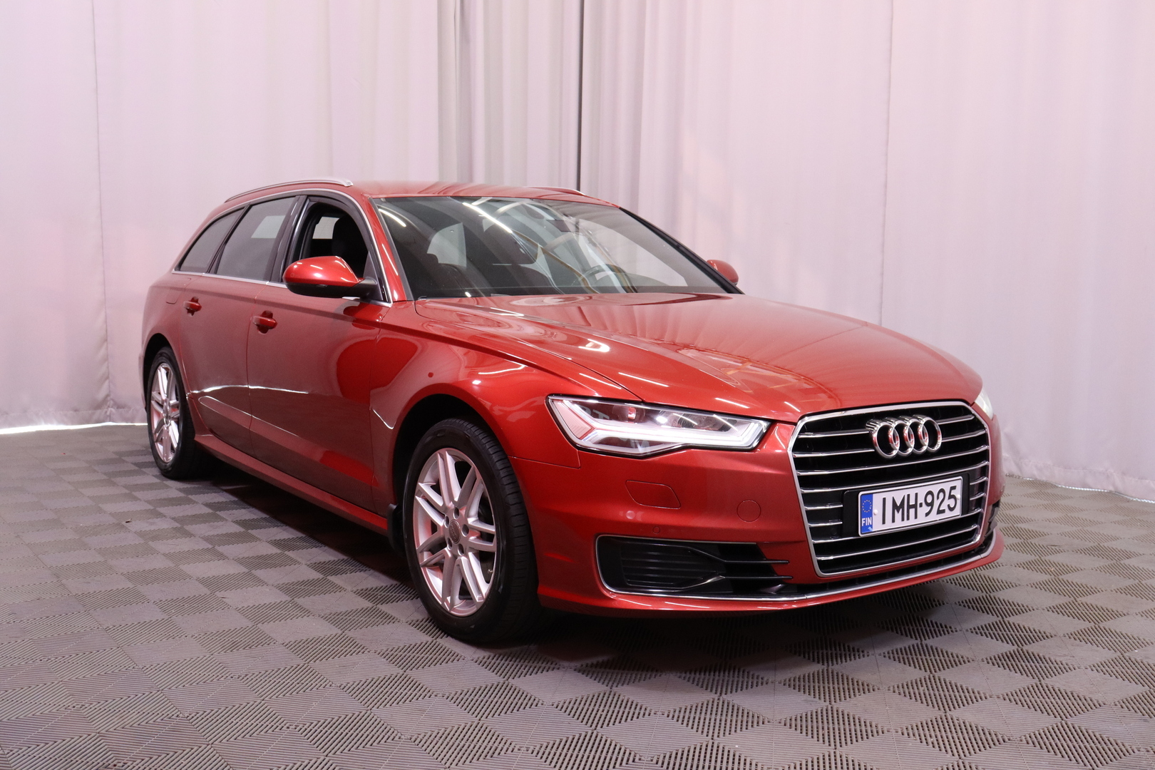 Audi - A6 - Avant Business Sport 2,0 TDI 140 kW ultra S tronic - Farmari
