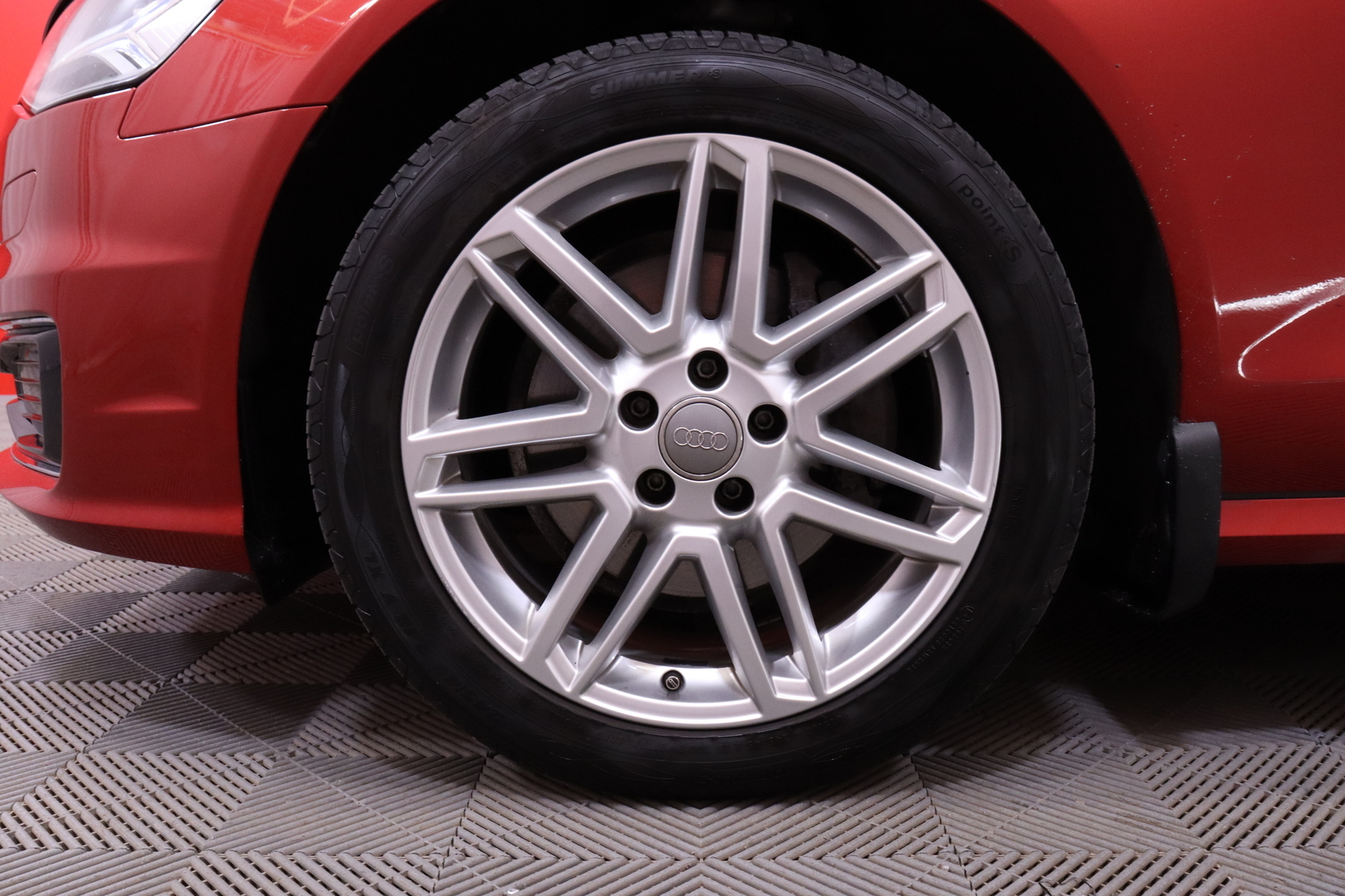 Audi - A6 - Avant Business Sport 2,0 TDI 140 kW ultra S tronic - Farmari