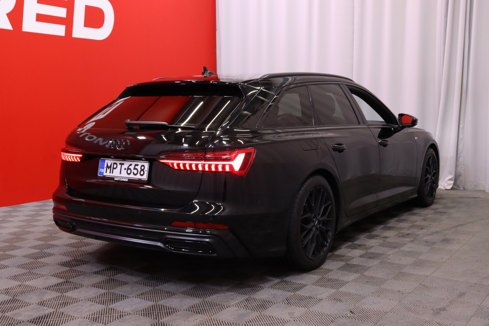 Audi A6 2020, photo 2/39