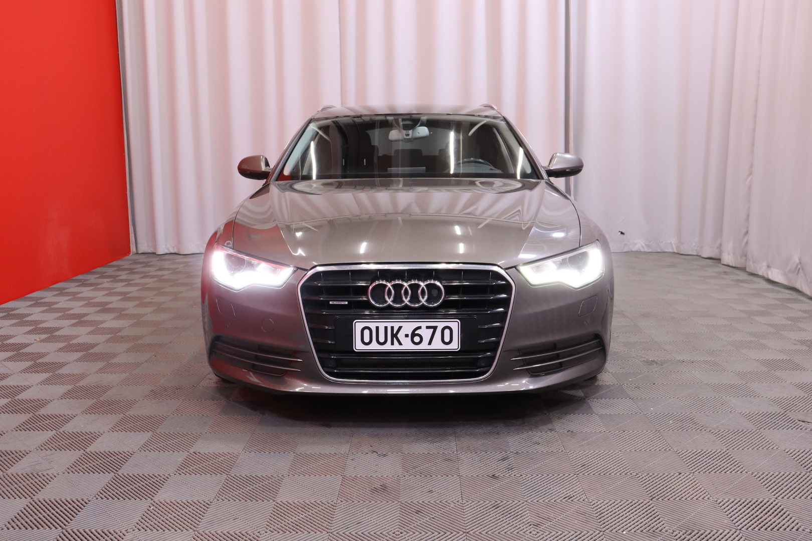 Audi - A6 - Avant Business 3,0 V6 TDI 150 kW quattro S tronic Start-Stop - Farmari