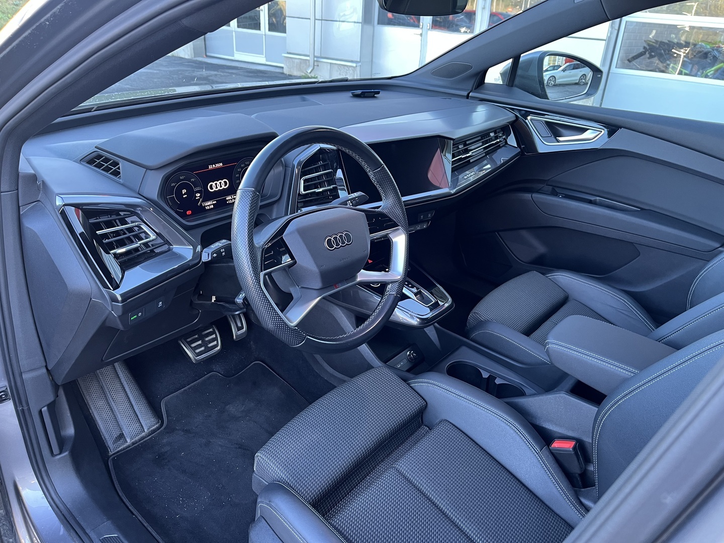 Audi - Q4 e-tron - 40 e-tron S line - Maastoauto