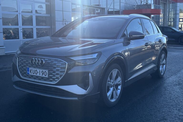 Audi - Q4 e-tron - 40 e-tron S line - Maastoauto