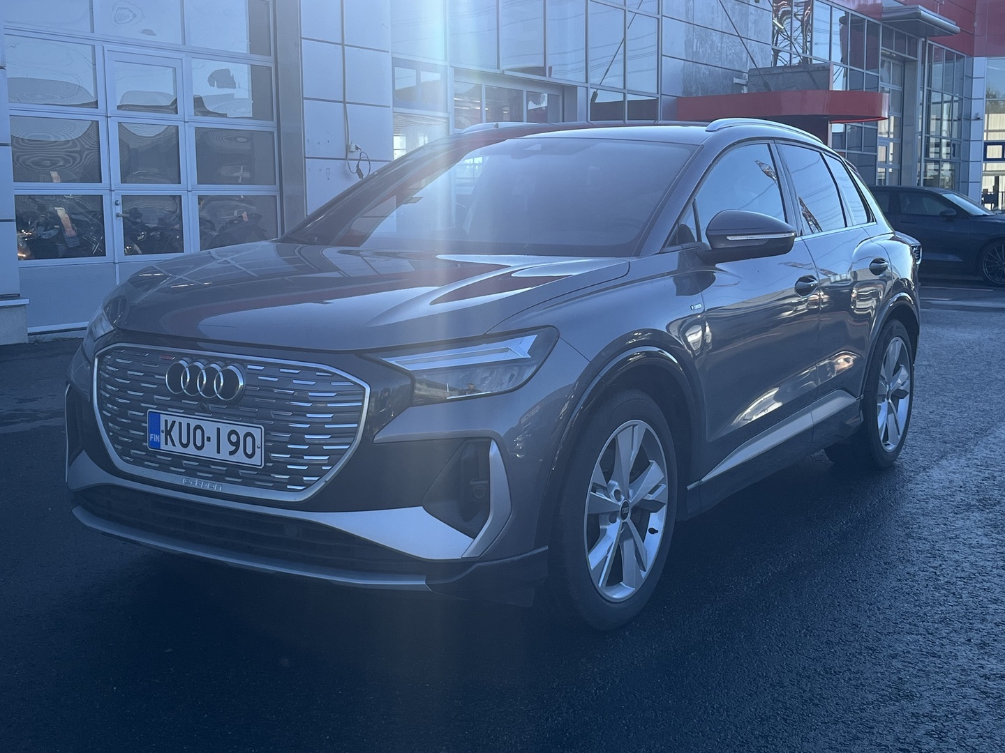 Audi - Q4 e-tron - 40 e-tron S line - Maastoauto