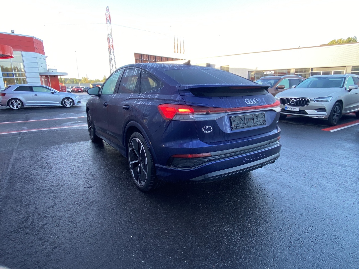 Audi - Q4 e-tron - Progress S line 50 e-tron quattro Sportback - Maastoauto