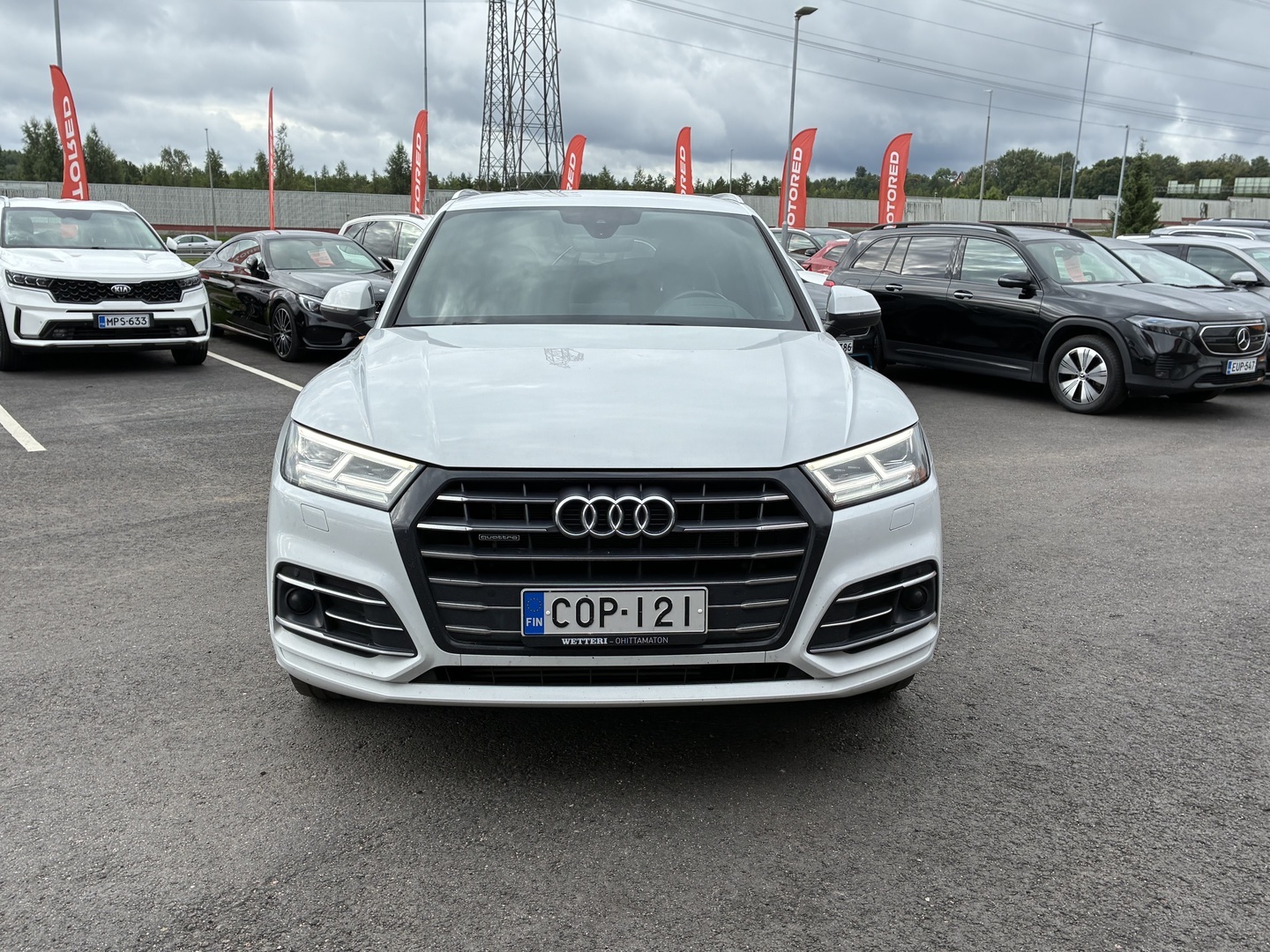 Audi - Q5 - Launch Edition 55 TFSI e quattro S tronic S Line - Maastoauto