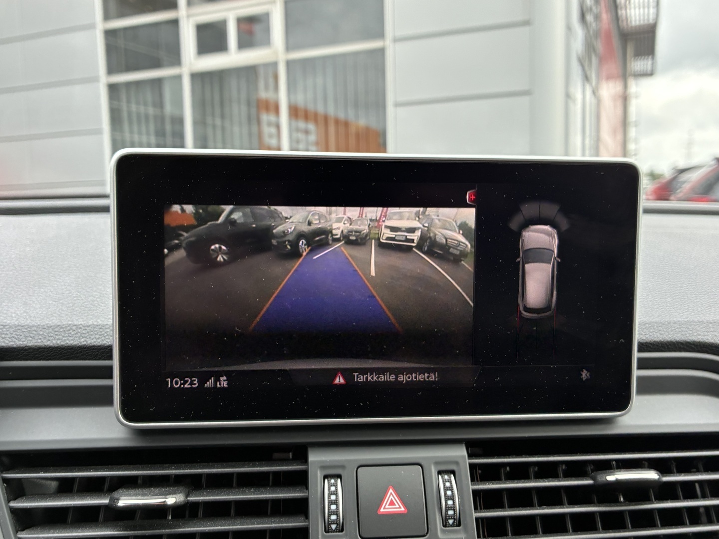 Audi - Q5 - Launch Edition 55 TFSI e quattro S tronic S Line - Maastoauto