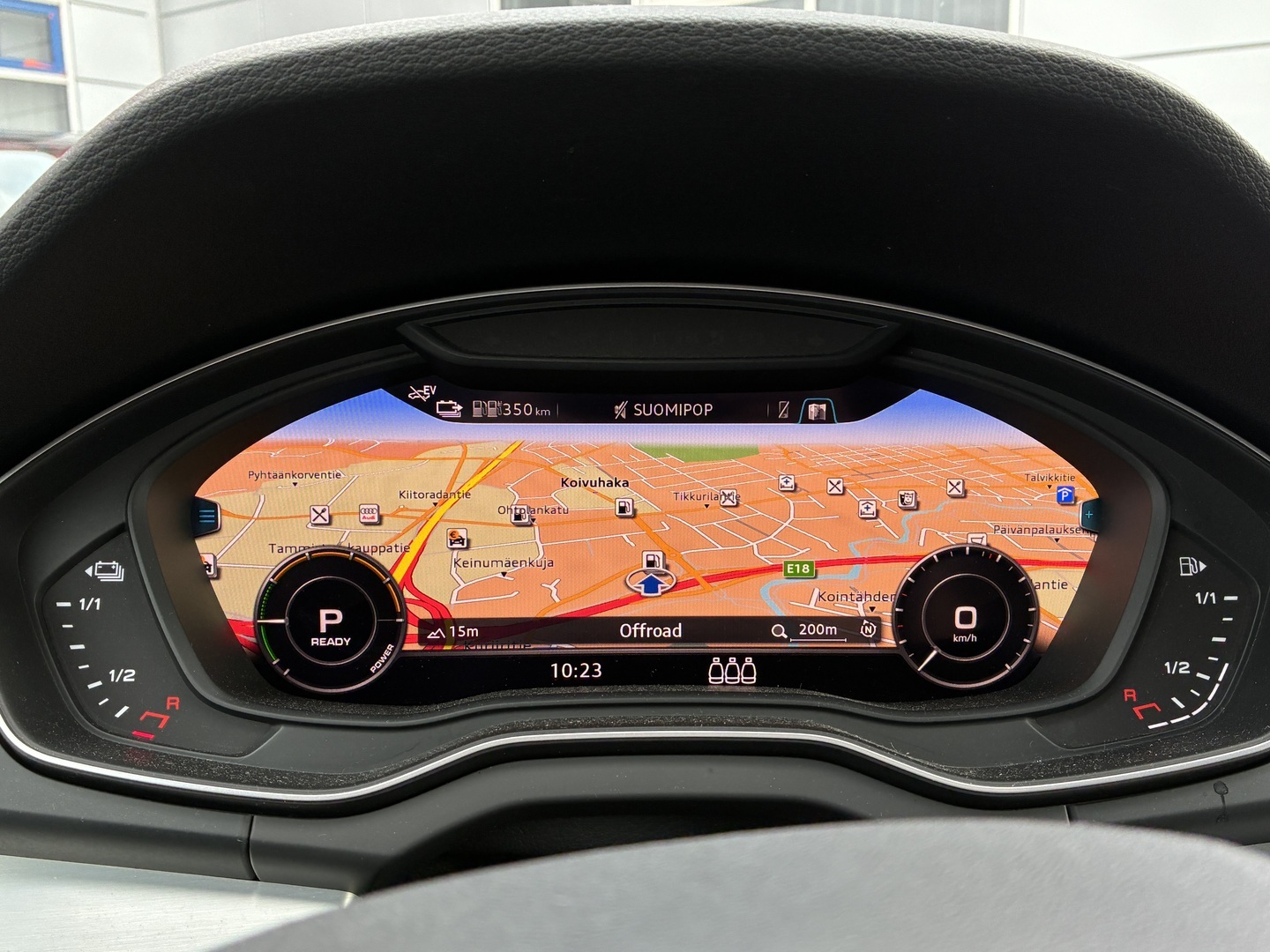 Audi - Q5 - Launch Edition 55 TFSI e quattro S tronic S Line - Maastoauto