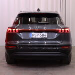 Audi - Q6 e-tron - quattro / Etumatkustajan näyttö / Bang & Olufsen / Vetokoukku / - Maastoauto