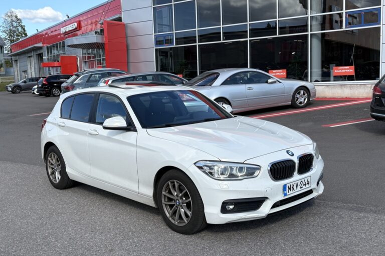 BMW - 116 - F20 Hatchback d A Business Automatic Edition - Viistoperä