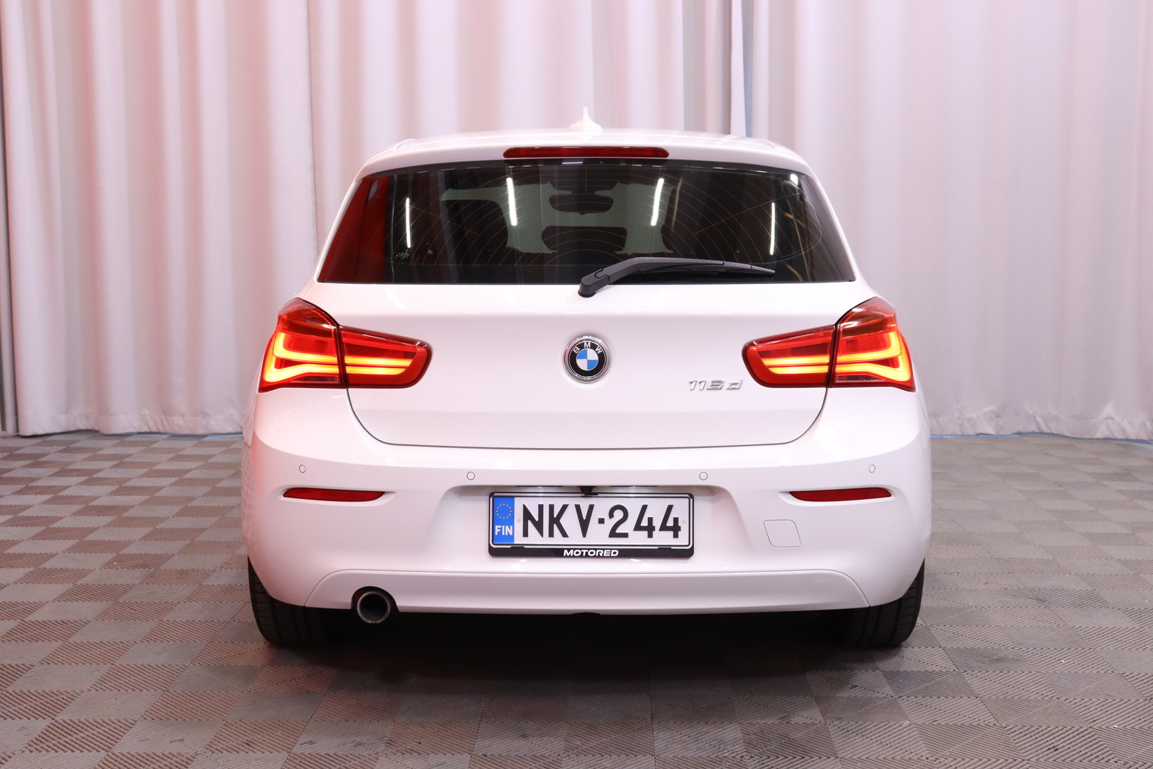 BMW - 116 - F20 Hatchback d A Business Automatic Edition - Viistoperä