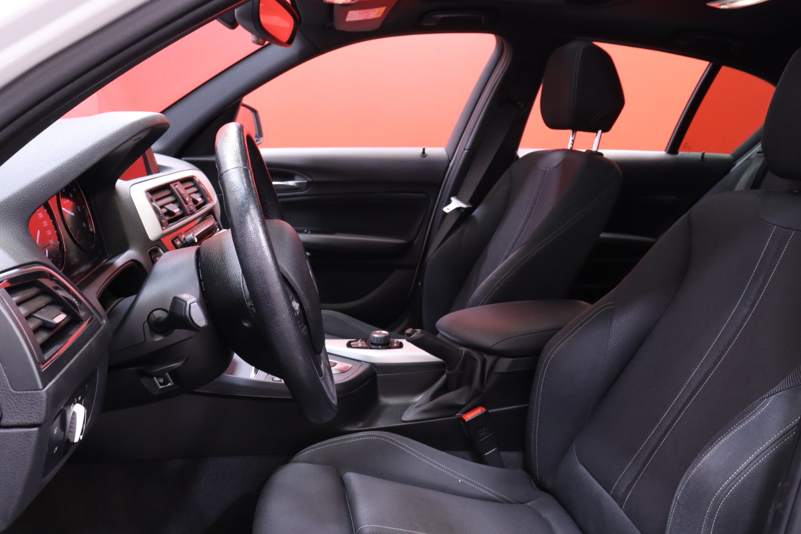 BMW - 116 - F20 Hatchback d A Business Automatic Edition - Viistoperä