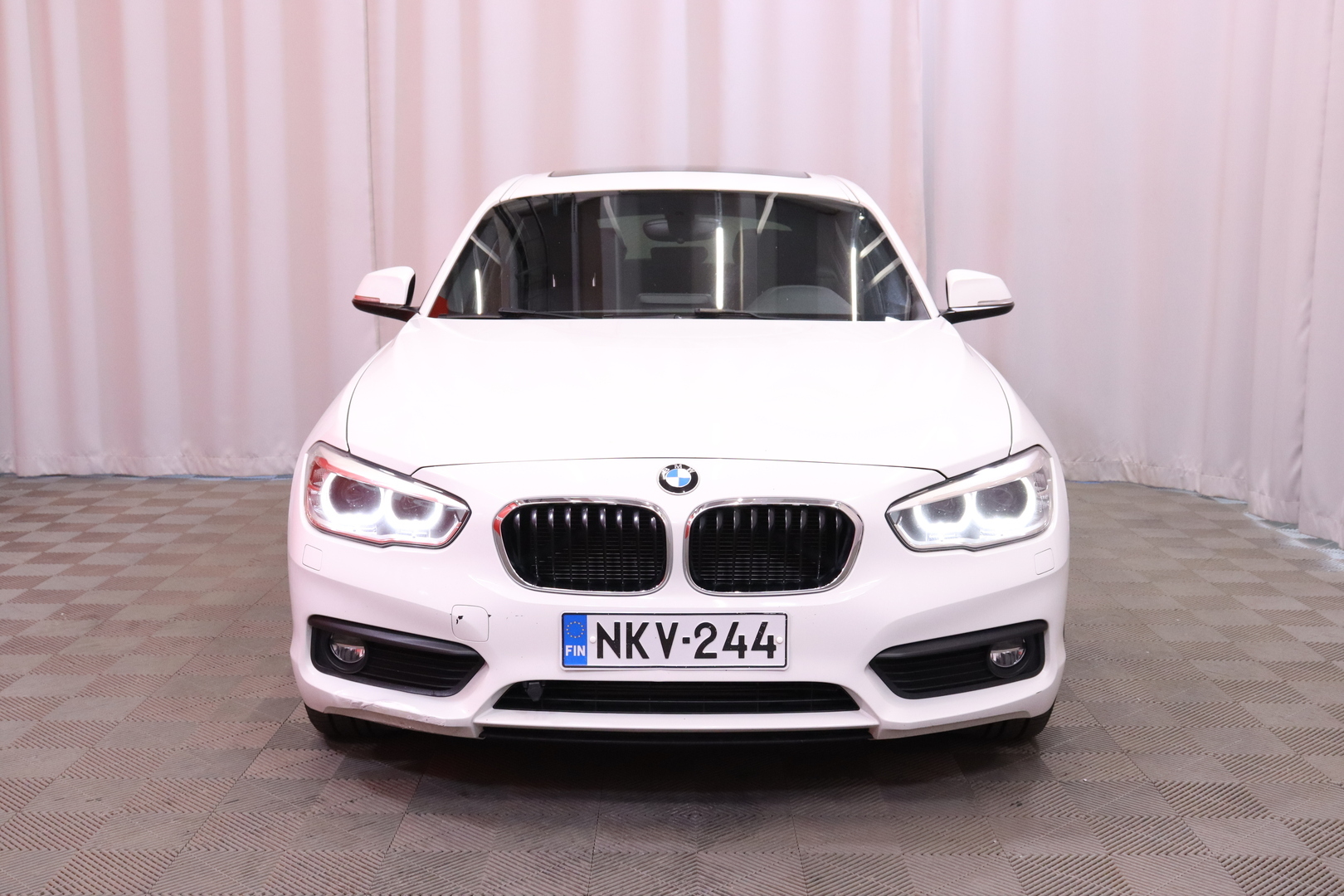 BMW 116 2018, photo 7/30
