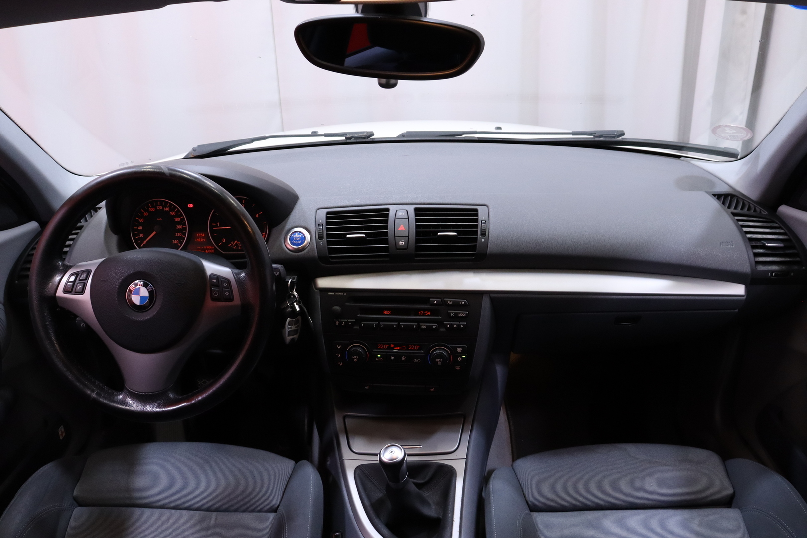 BMW - 120 - 4D 120D HATCHBACK-UG51/267 - Viistoperä