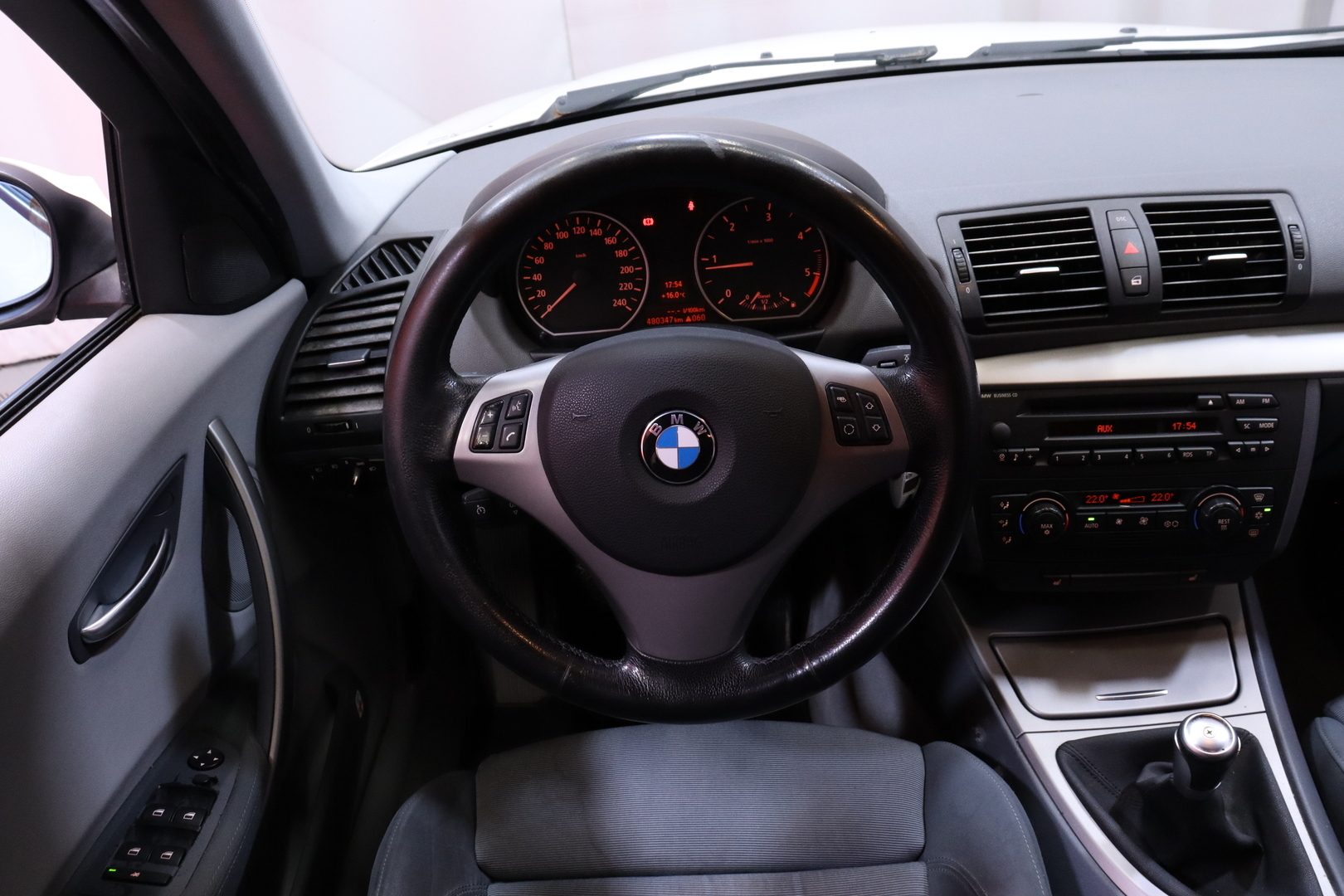 BMW - 120 - 4D 120D HATCHBACK-UG51/267 - Viistoperä