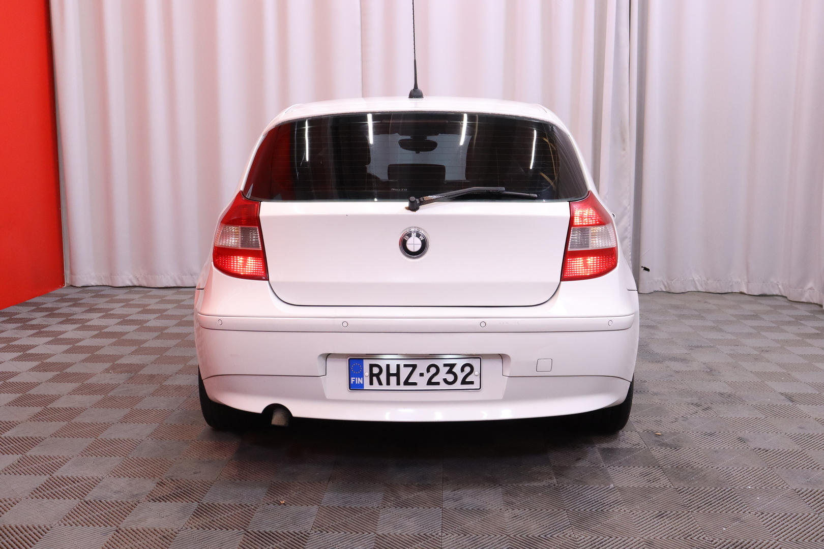 BMW - 120 - 4D 120D HATCHBACK-UG51/267 - Viistoperä