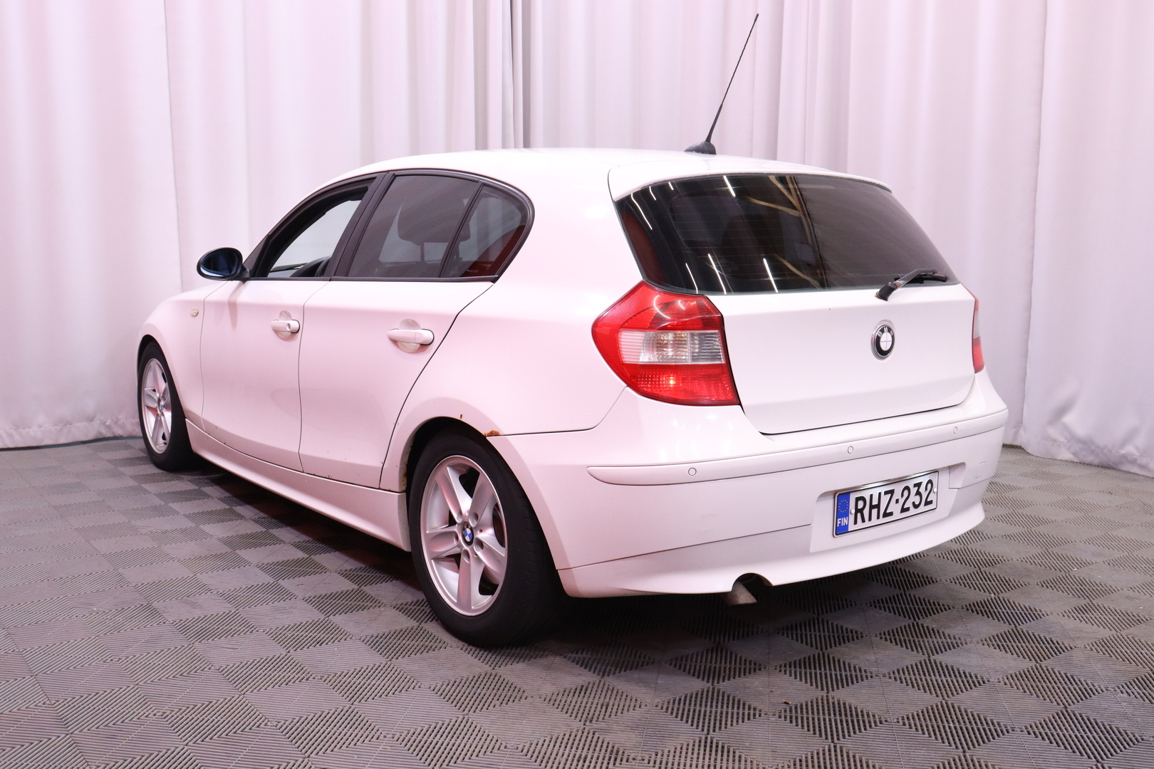 BMW - 120 - 4D 120D HATCHBACK-UG51/267 - Viistoperä