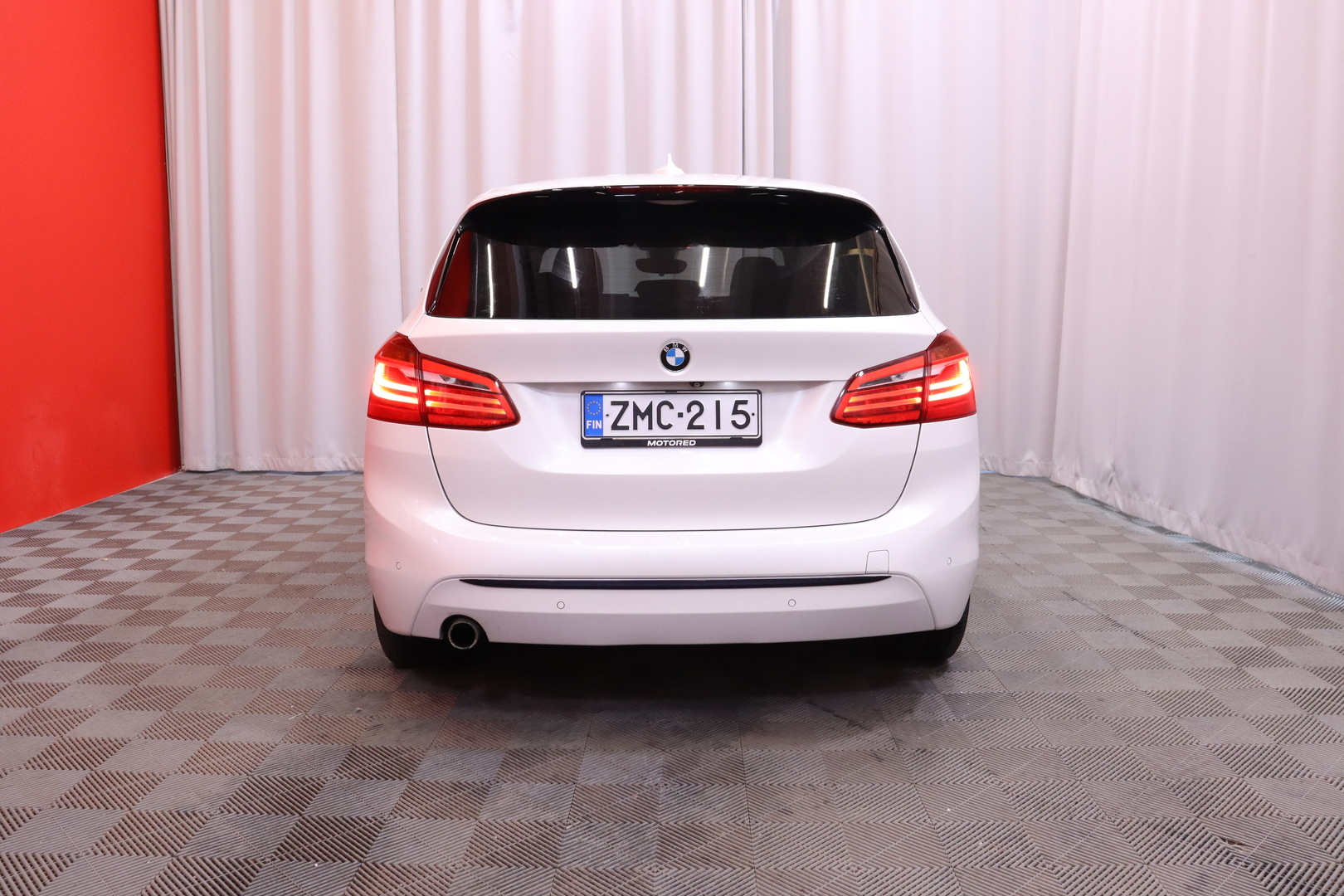 BMW - 225 - F45 Active Tourer 225xe A Business - Tila-auto