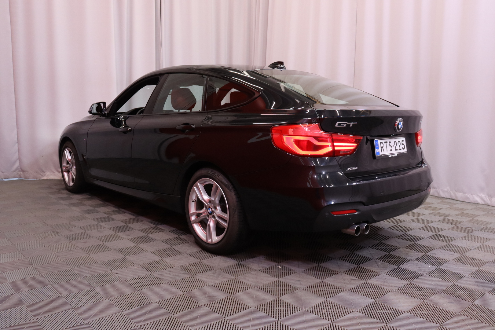 BMW 320 Gran Turismo 2018, photo 5/31