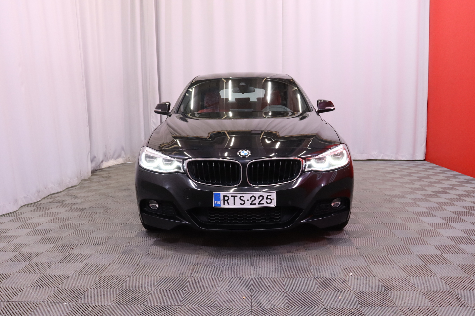 BMW 320 Gran Turismo 2018, photo 7/31