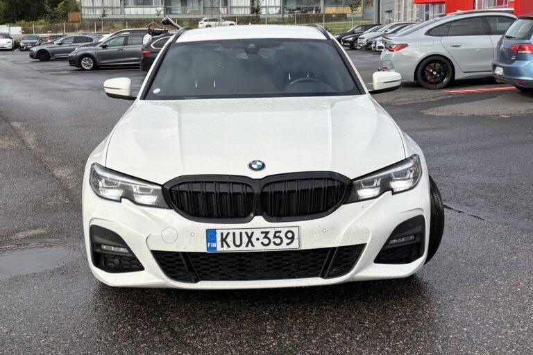 BMW 320