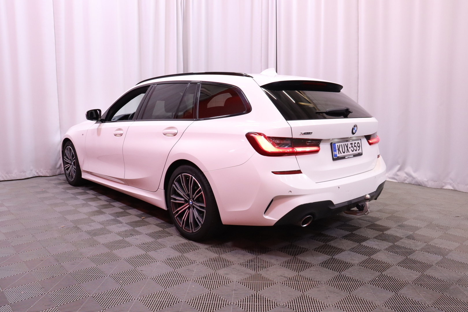 BMW - 320 - G21 Touring 320d A xDrive Business M Sport - Farmari