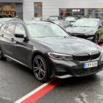BMW - 330 - G21 Touring 330e xDrive A Charged Edition M Sport / Laser / ACC / 360 / H&K / Muistipenkit / HUD // - Farmari