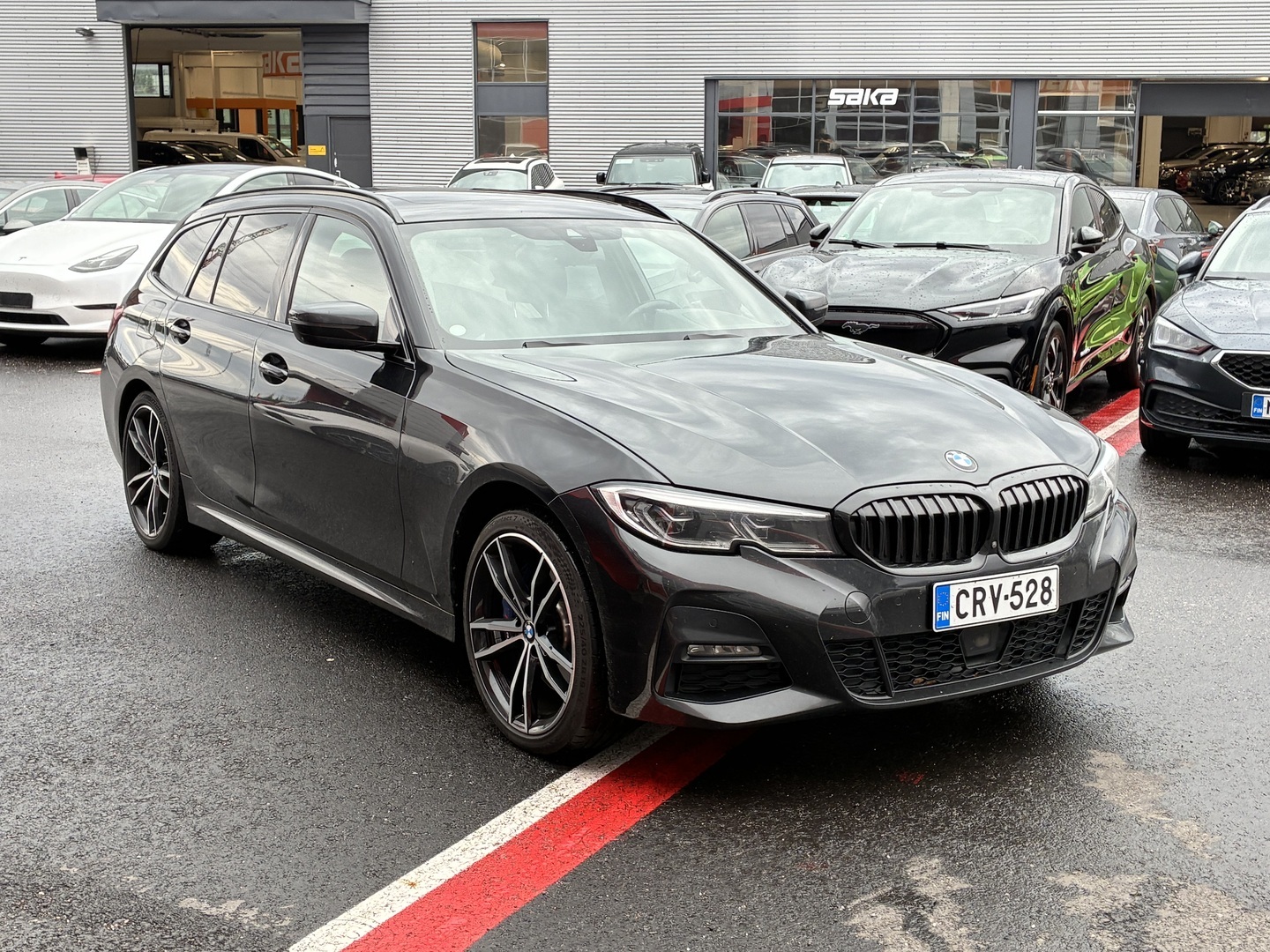 BMW - 330 - G21 Touring 330e xDrive A Charged Edition M Sport / Laser / ACC / 360 / H&K / Muistipenkit / HUD // - Farmari