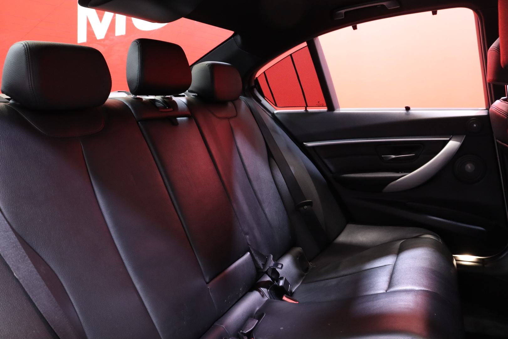 BMW - 330 - F30 Sedan 330e A Business M Sport // Myydään Huutokaupat.com - Sedan