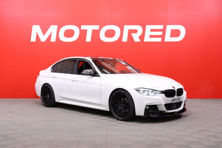 BMW - 330 - F30 Sedan 330e A Business M Sport // Myydään Huutokaupat.com - Sedan