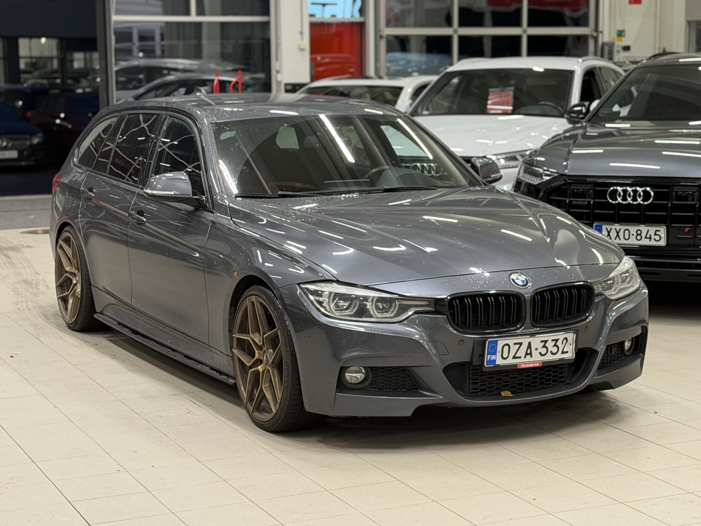 BMW - 330 - F31 Touring 330d TwinPower Turbo A M Sport - Farmari