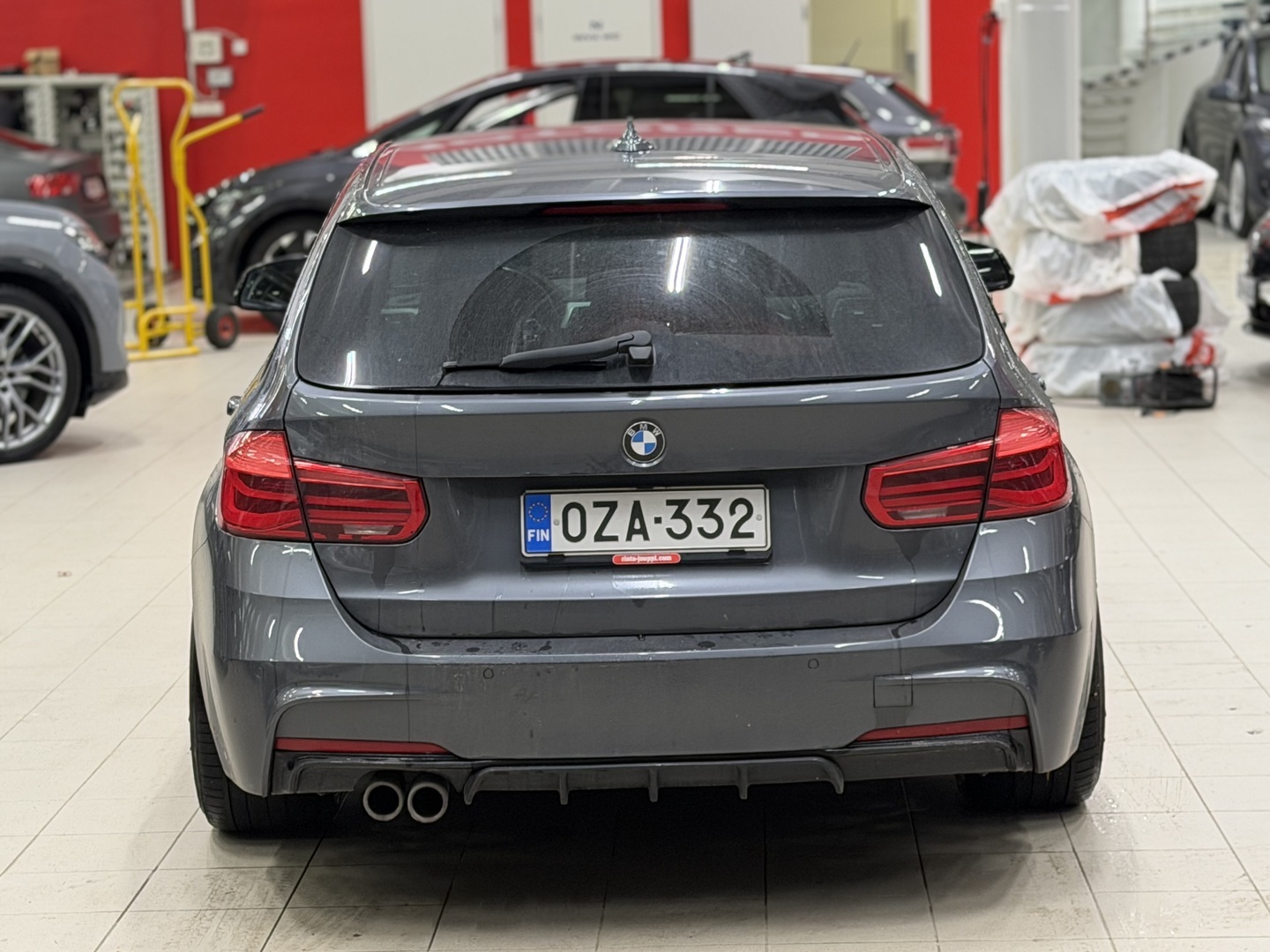 BMW - 330 - F31 Touring 330d TwinPower Turbo A M Sport - Farmari