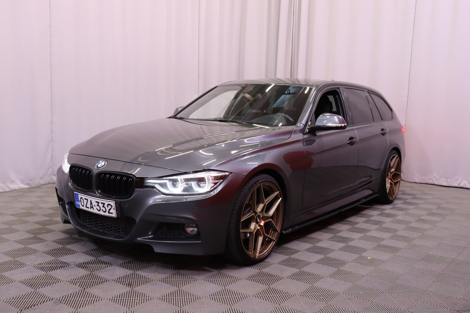 BMW 330 2016, kuva 6/37