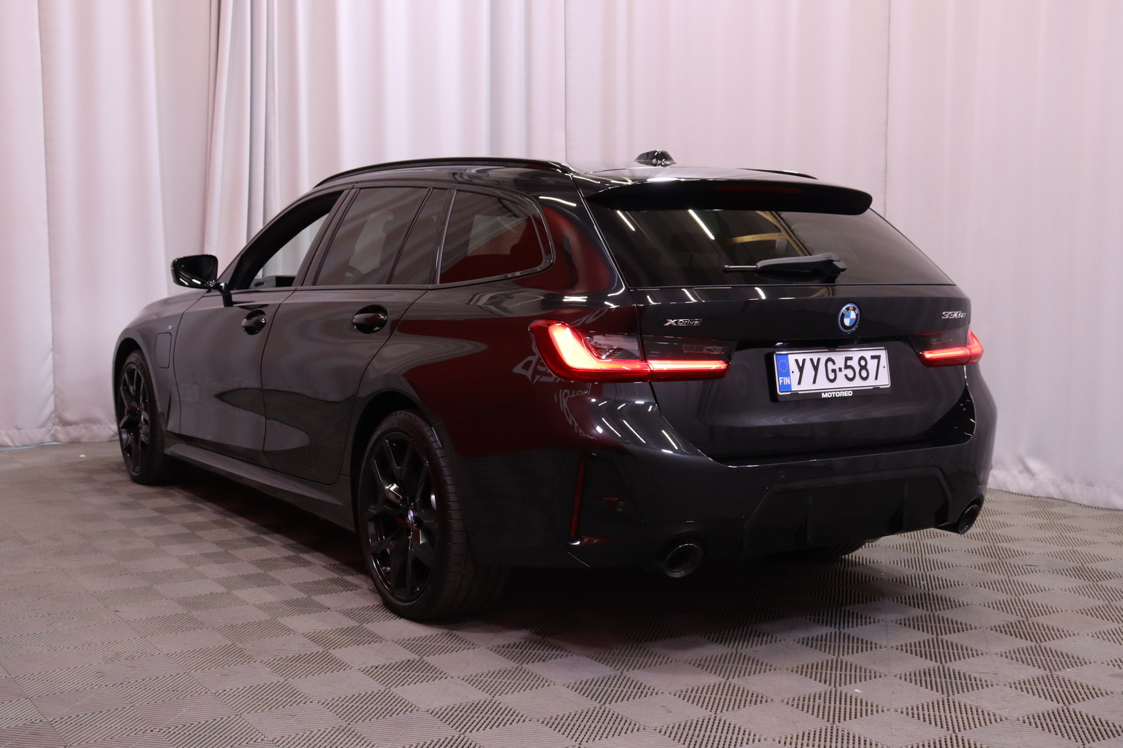 BMW 330 2025, kuva 5/46