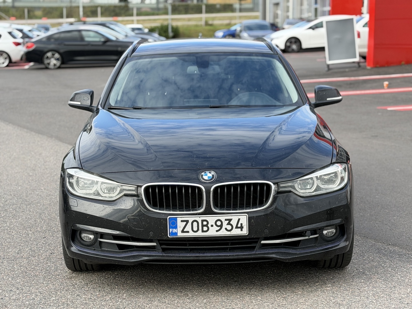 BMW - 330 - F31 Touring 330i A xDrive Sportline - Farmari