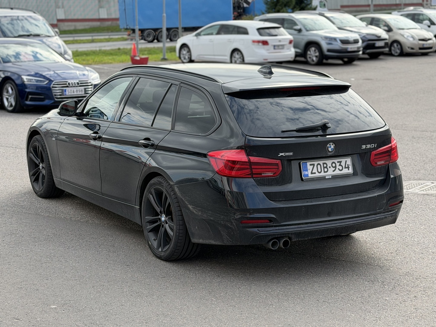 BMW - 330 - F31 Touring 330i A xDrive Sportline - Farmari