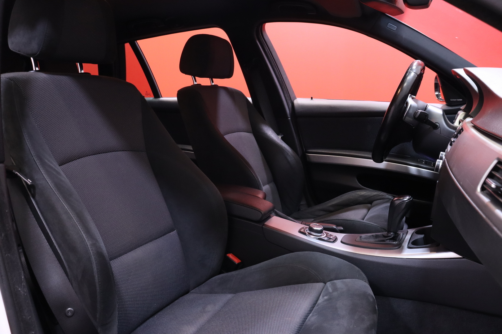 BMW - 330 - A E91 Touring - Farmari