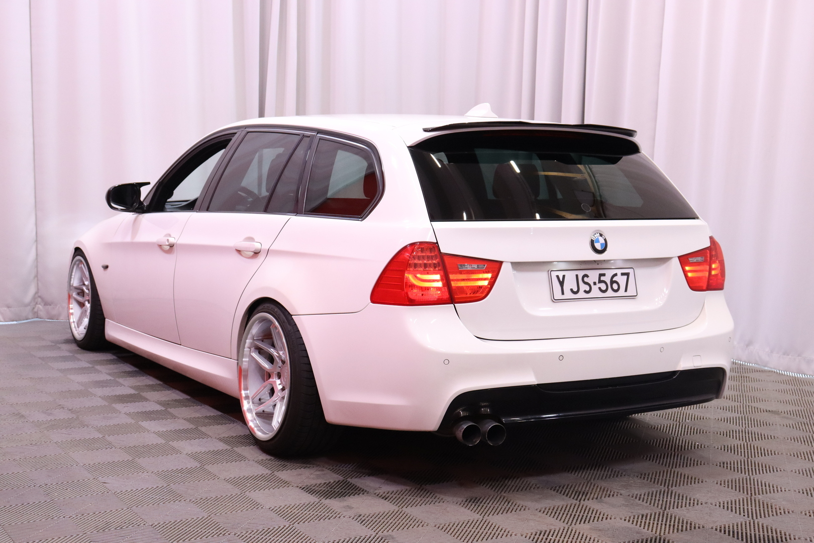 BMW - 330 - A E91 Touring - Farmari