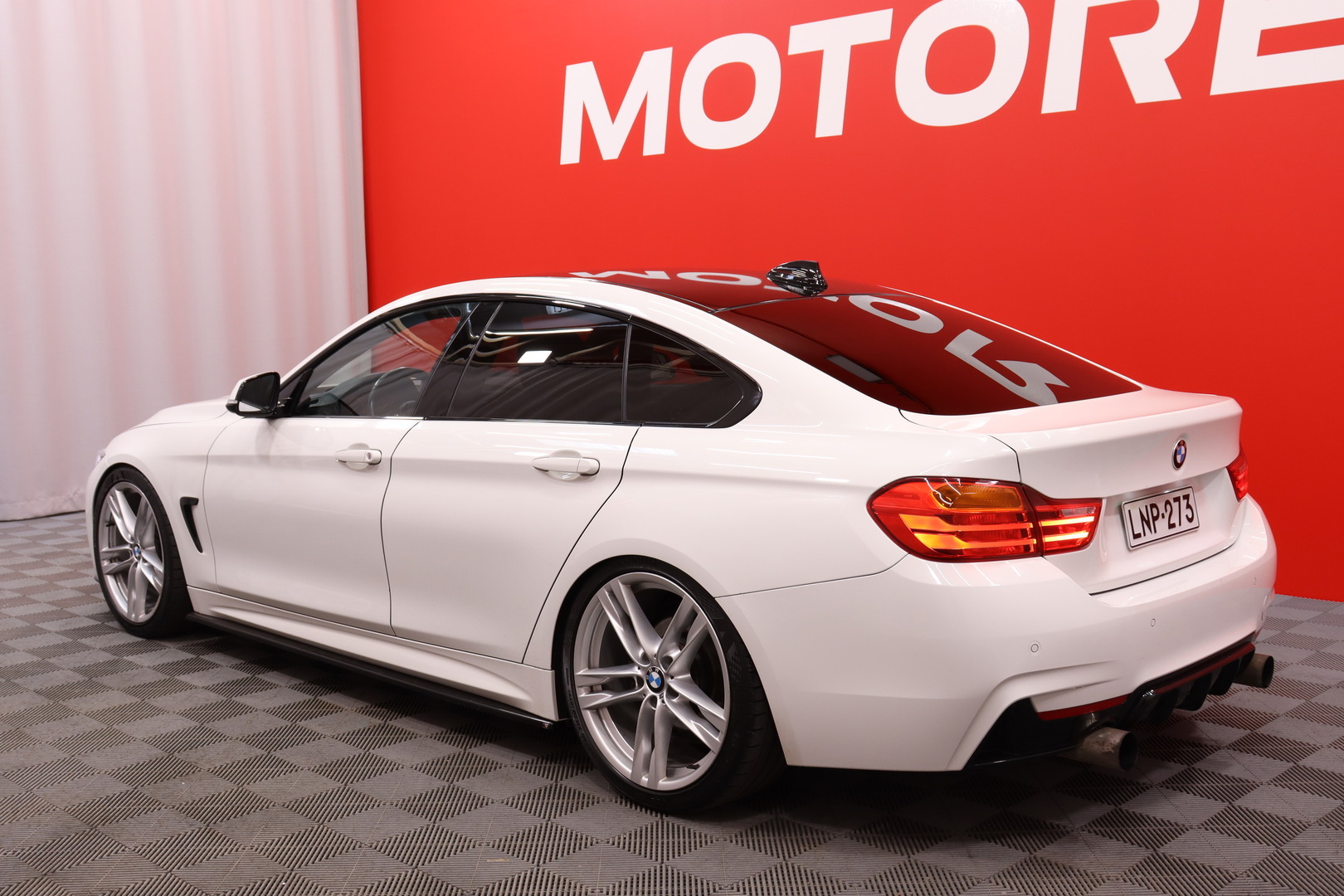 BMW - 430 - F36 Gran Coupe xDrive Business M Sport // Suomi-auto / BC Racing / Bi-Xenon / Lohko+sisäpistoke / Vakkari / Alcantara // - Sedan