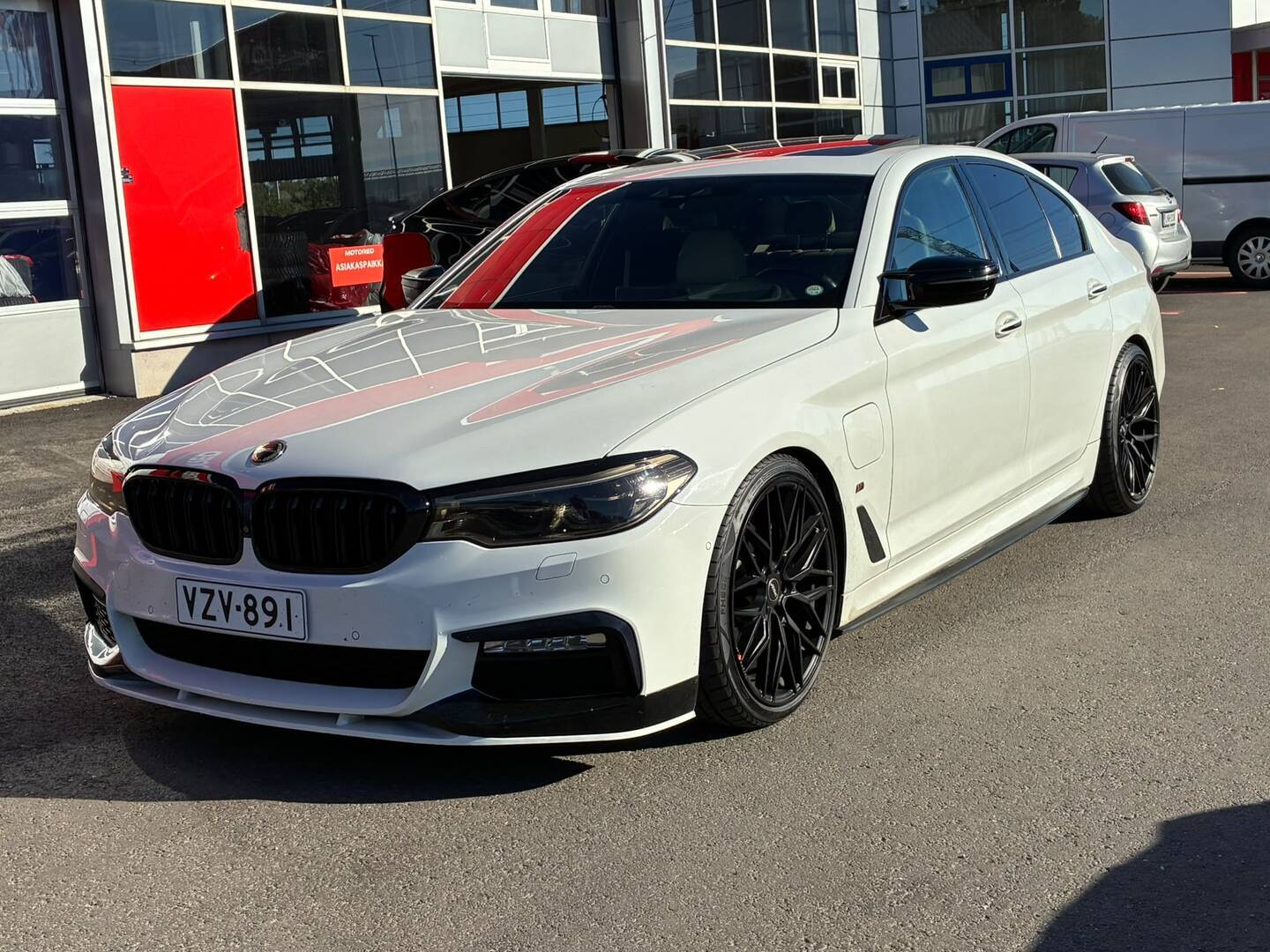 BMW - 530 - e iPerformance Sedan M Sport - Sedan