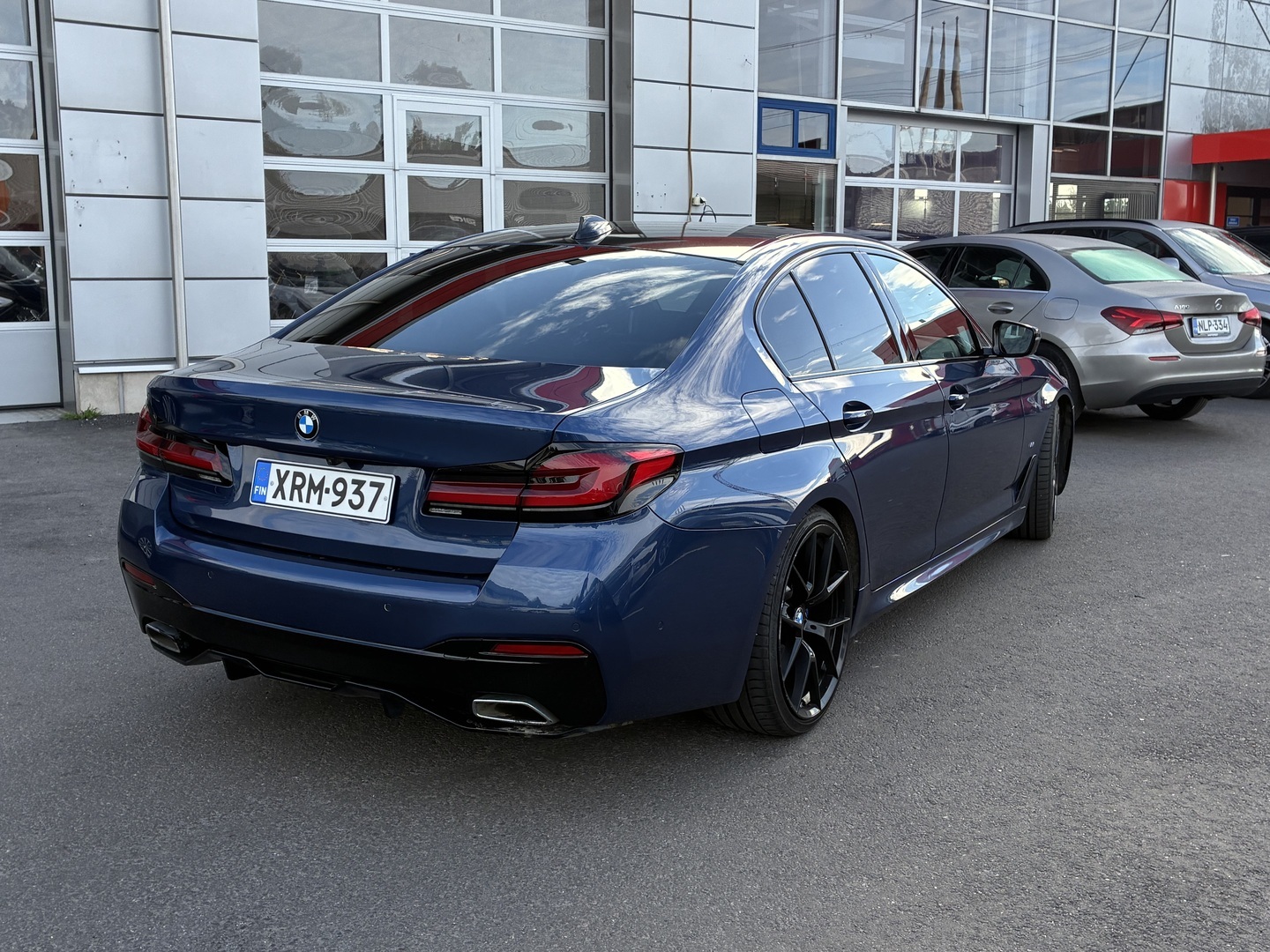 BMW - 530 - G30 Sedan 530e xDrive A Charged Edition M Sport - Sedan
