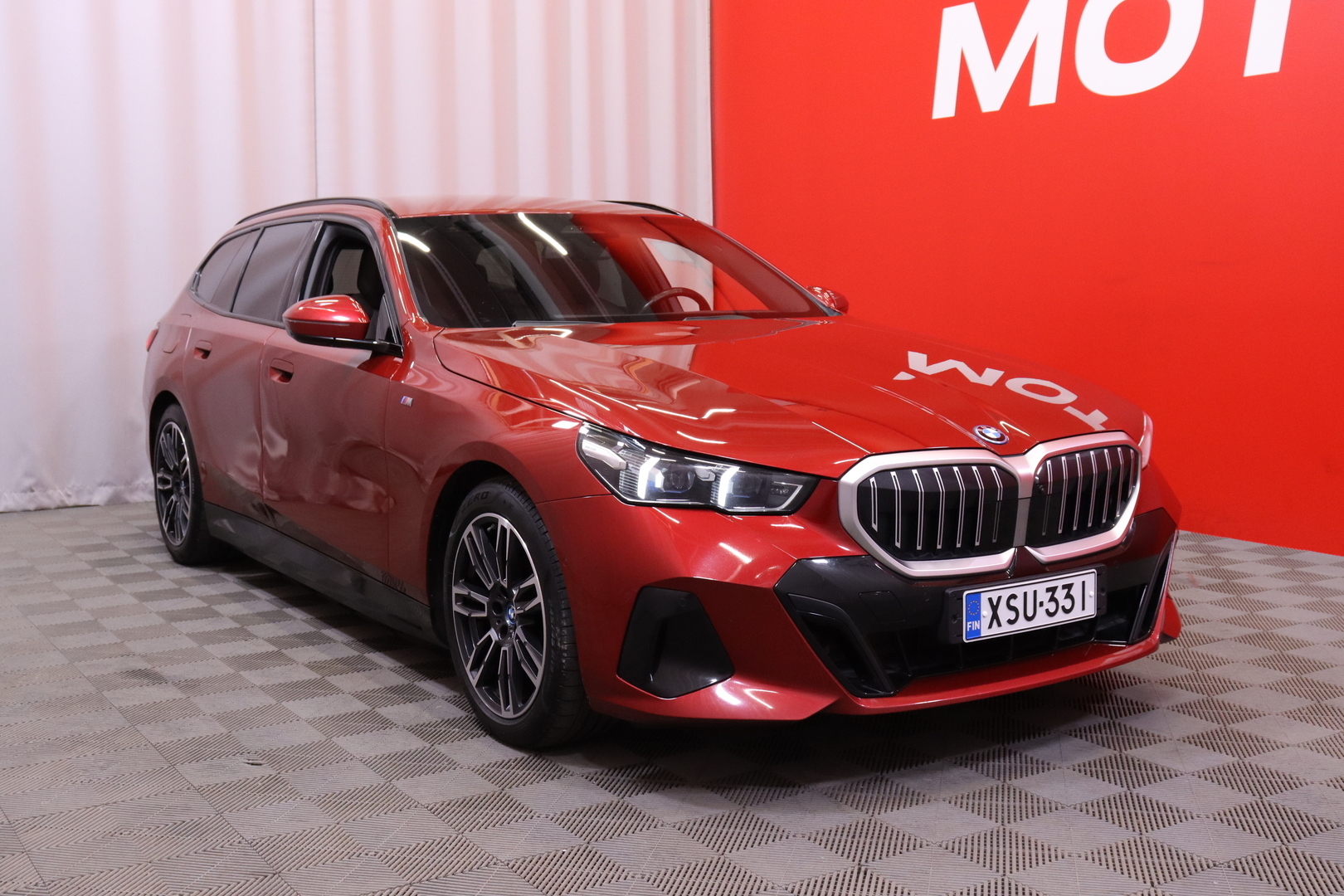 BMW - 530 - G61 Touring 530e A xDrive M sport Charged Edition - Farmari