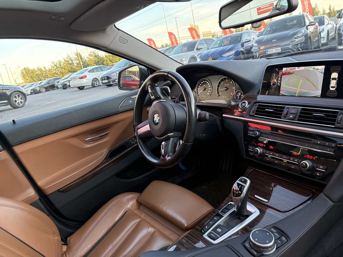 BMW - 640 - F06 Gran Coupé 640d A xDrive - Sedan